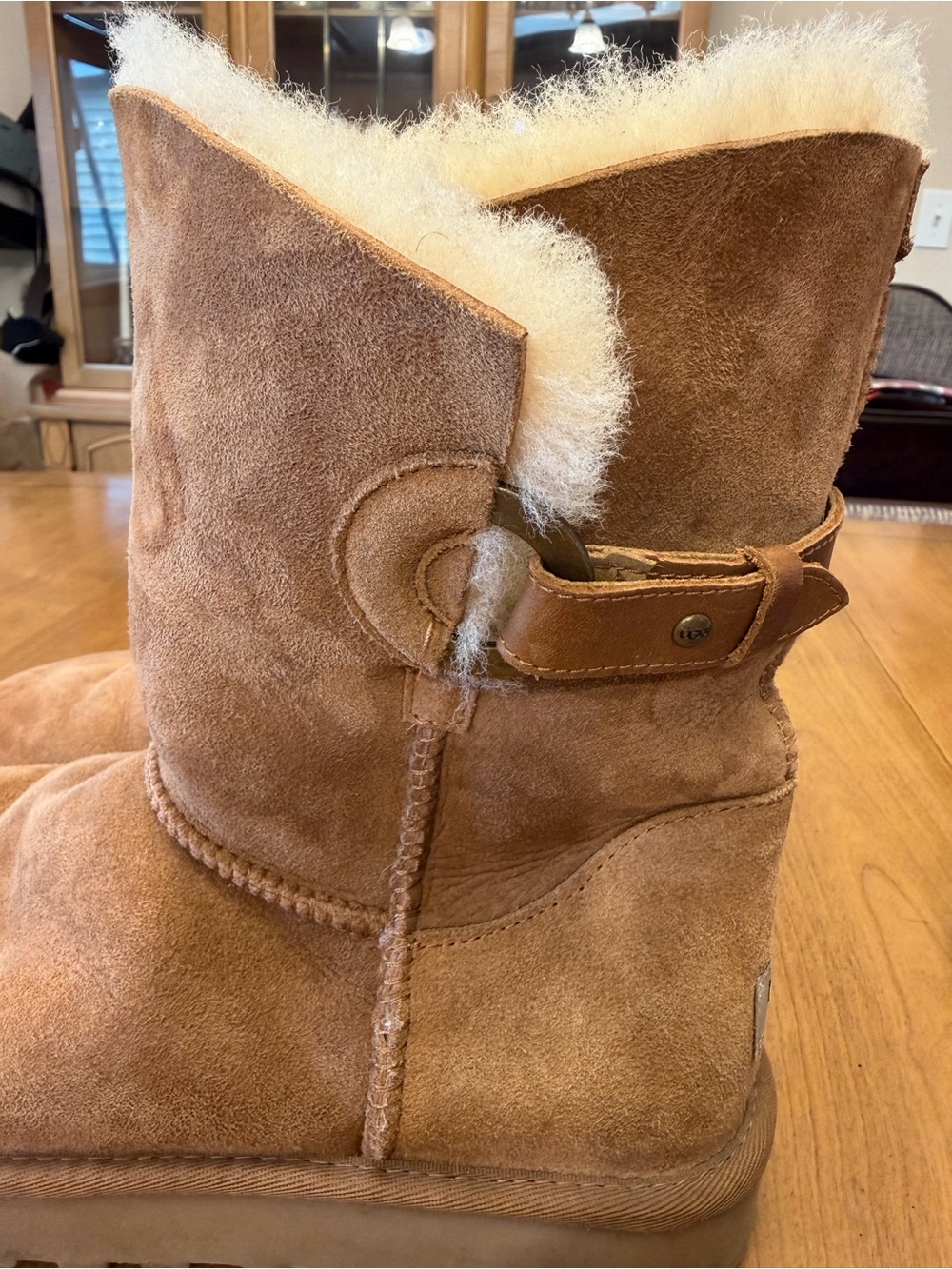 UGG Chestnut Suede Short Boots | 10 | Winter Cabincore Gorpcore Cozy Style - Picture 4 of 9